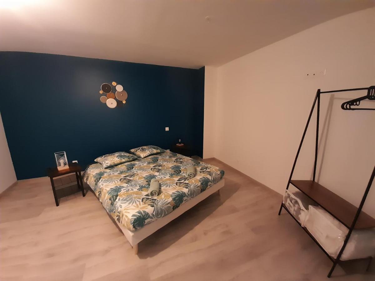 Ferienwohnung Le Travers Joigny Exterior foto